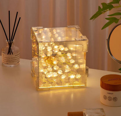 Square Tulip Lamp